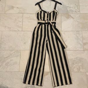 MOONRIVER SLEEVELESS JUMPSUIT WITH BUTTON DETAIL